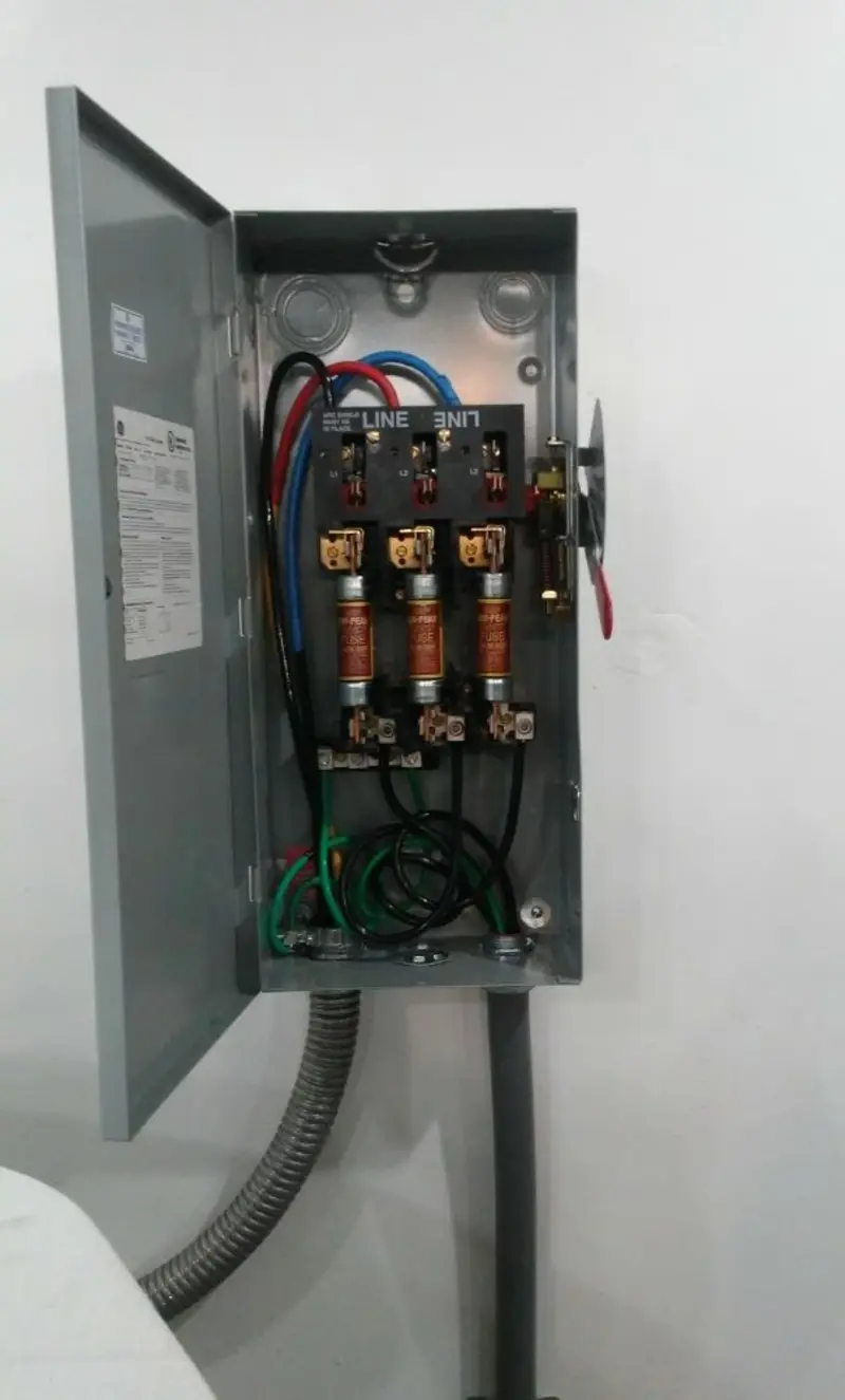 Three-phase disconnect switch installed for Smoke Detector Installation in Gardner